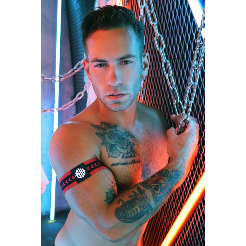 BREEDWELL Daddy's Favorite Armbands Red